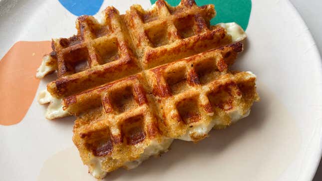 Mozzarella Çubuklarını Waffle Yapmalısınız başlıklı makale için resim